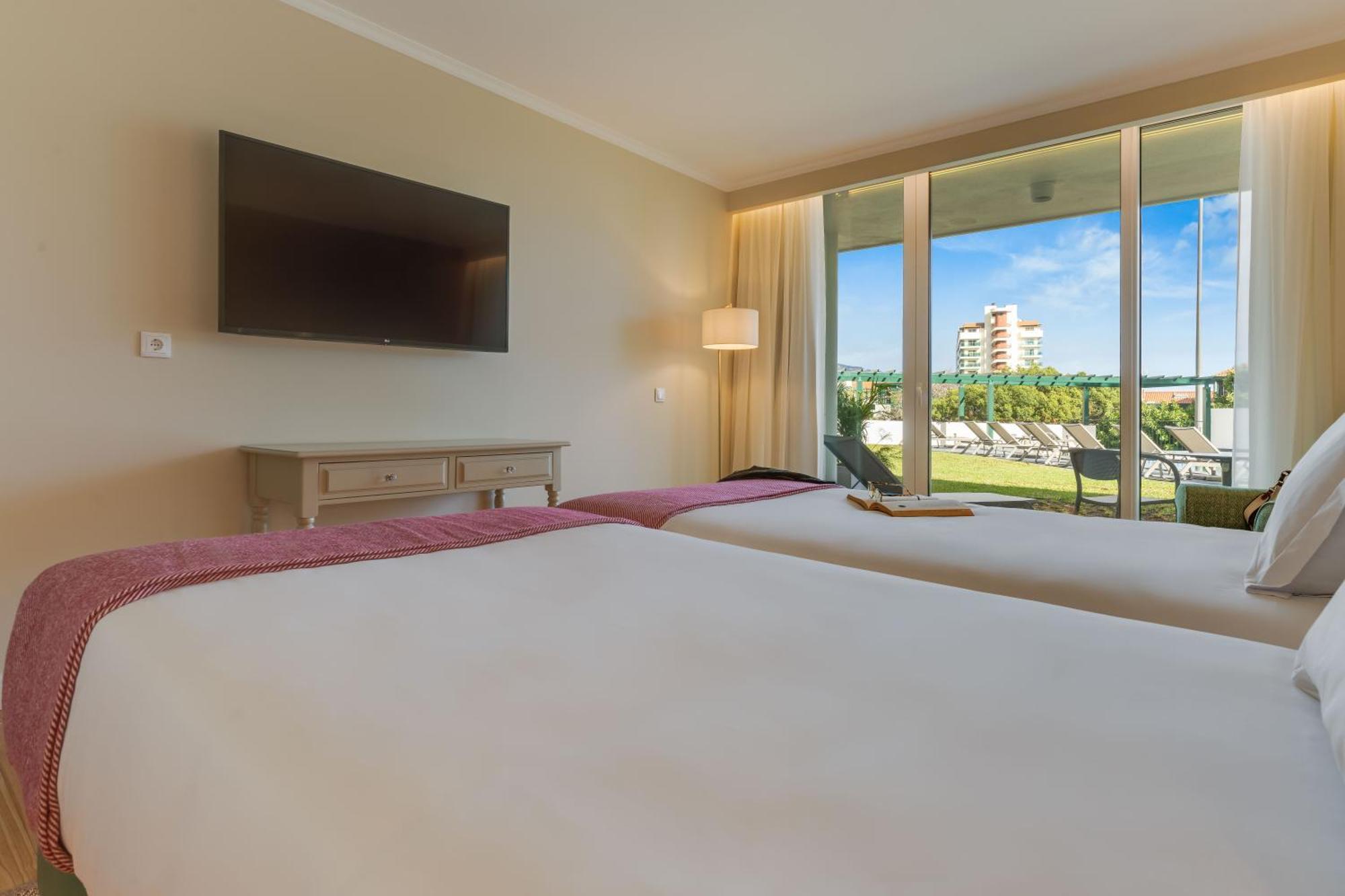 Pestana Quinta Perestrello Hotel Funchal  Bagian luar foto